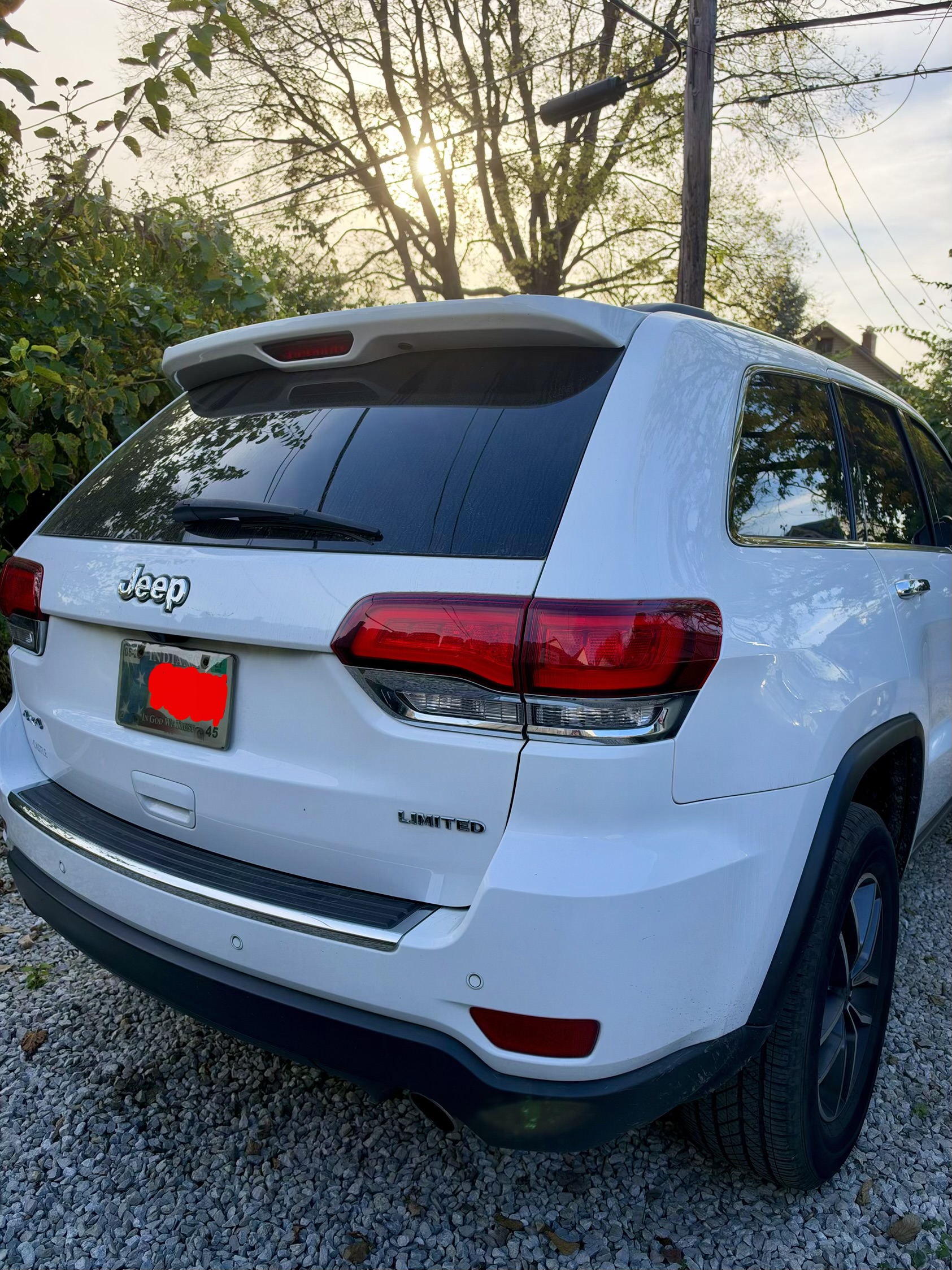 Used 2020 Jeep Grand Cherokee Limited AWD/4WD image 8