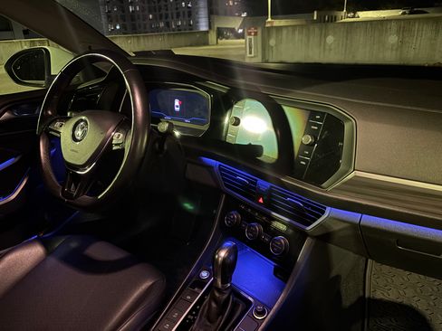 Used 2019 Volkswagen Jetta SEL w/ Cold Weather Package image 13