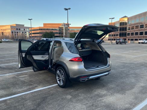 Used 2020 Mercedes-Benz GLE 350 4MATIC image 10