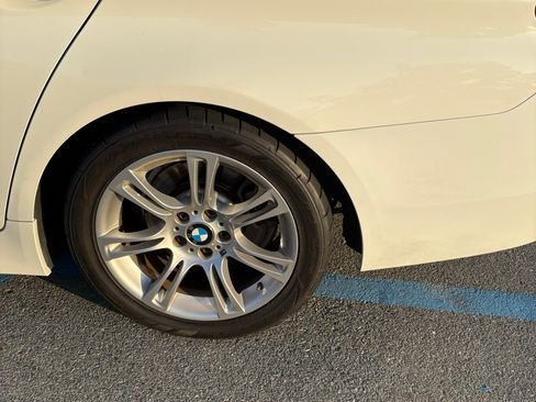 Used 2013 BMW 528i Sedan RWD image 11