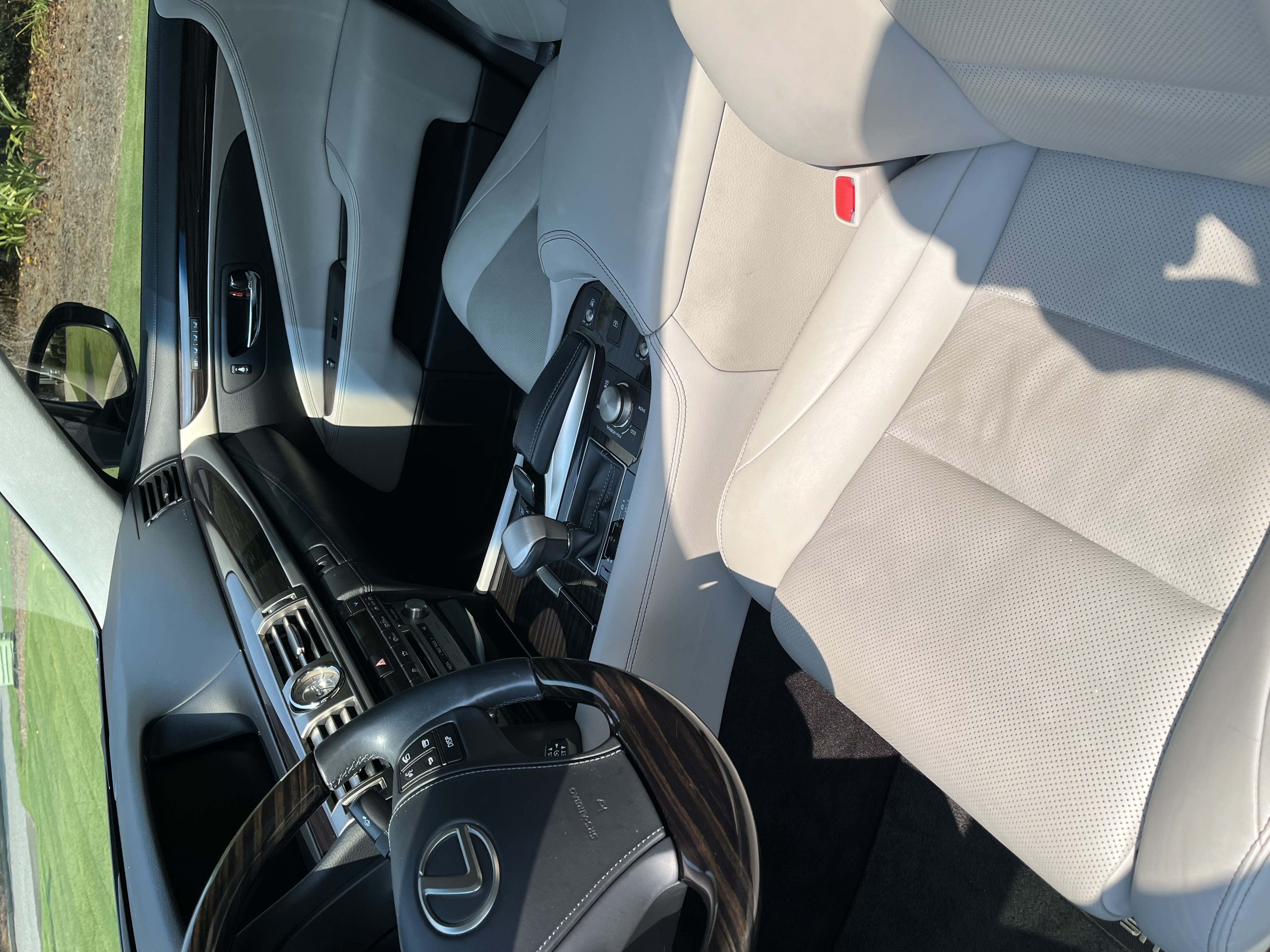 Used 2014 Lexus LS 460 w/ Comfort Package RWD image 13