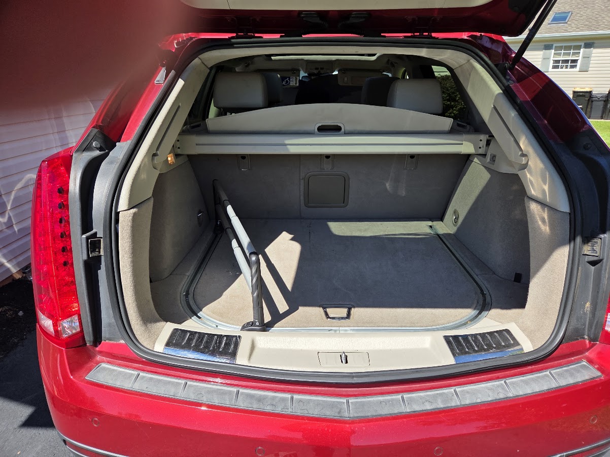 Used 2012 Cadillac SRX Luxury FWD image 8