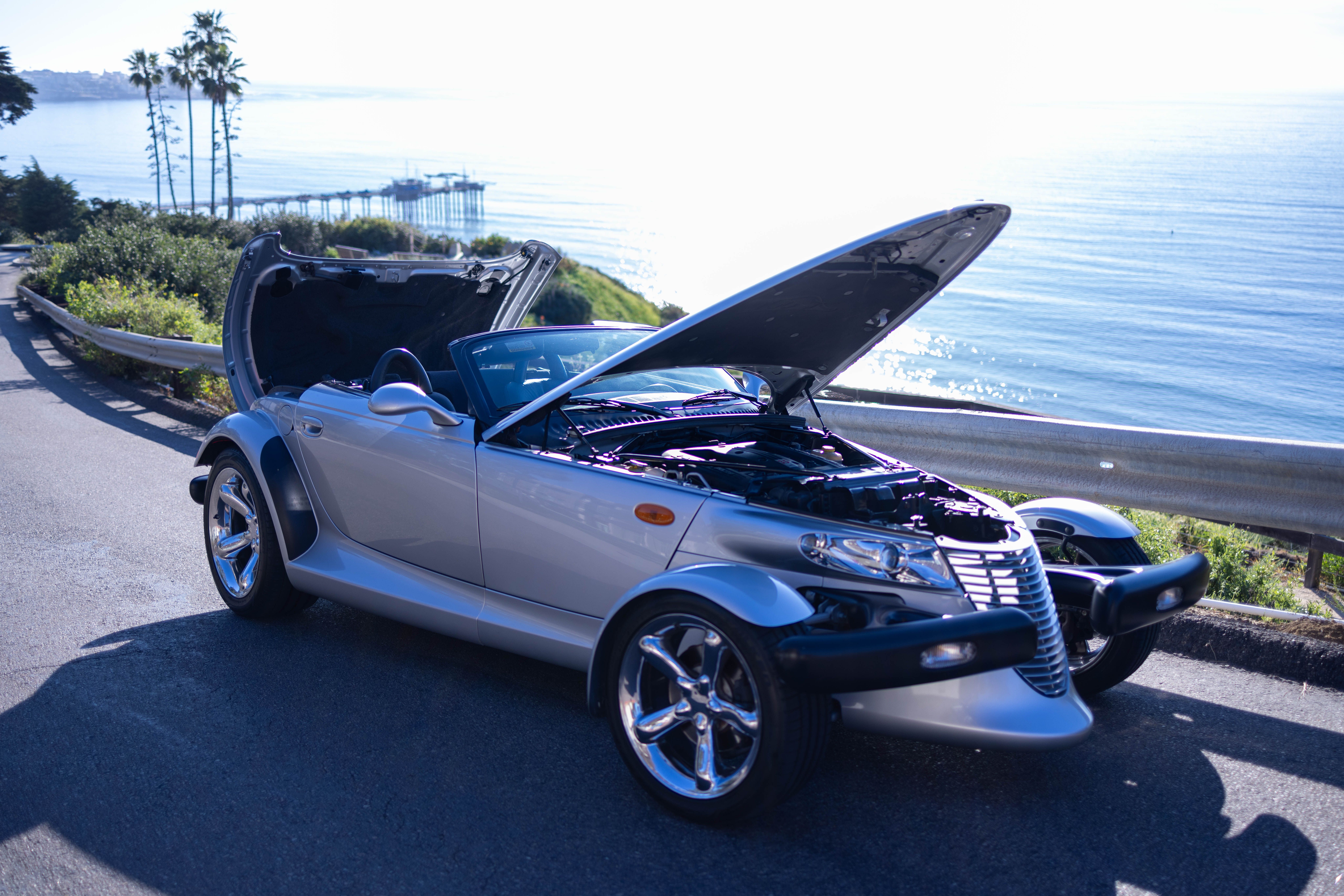 Used 2000 Plymouth Prowler RWD image 9