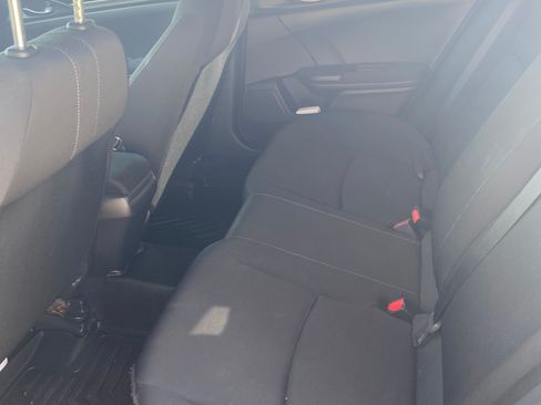 Used 2018 Honda Civic Sport image 11