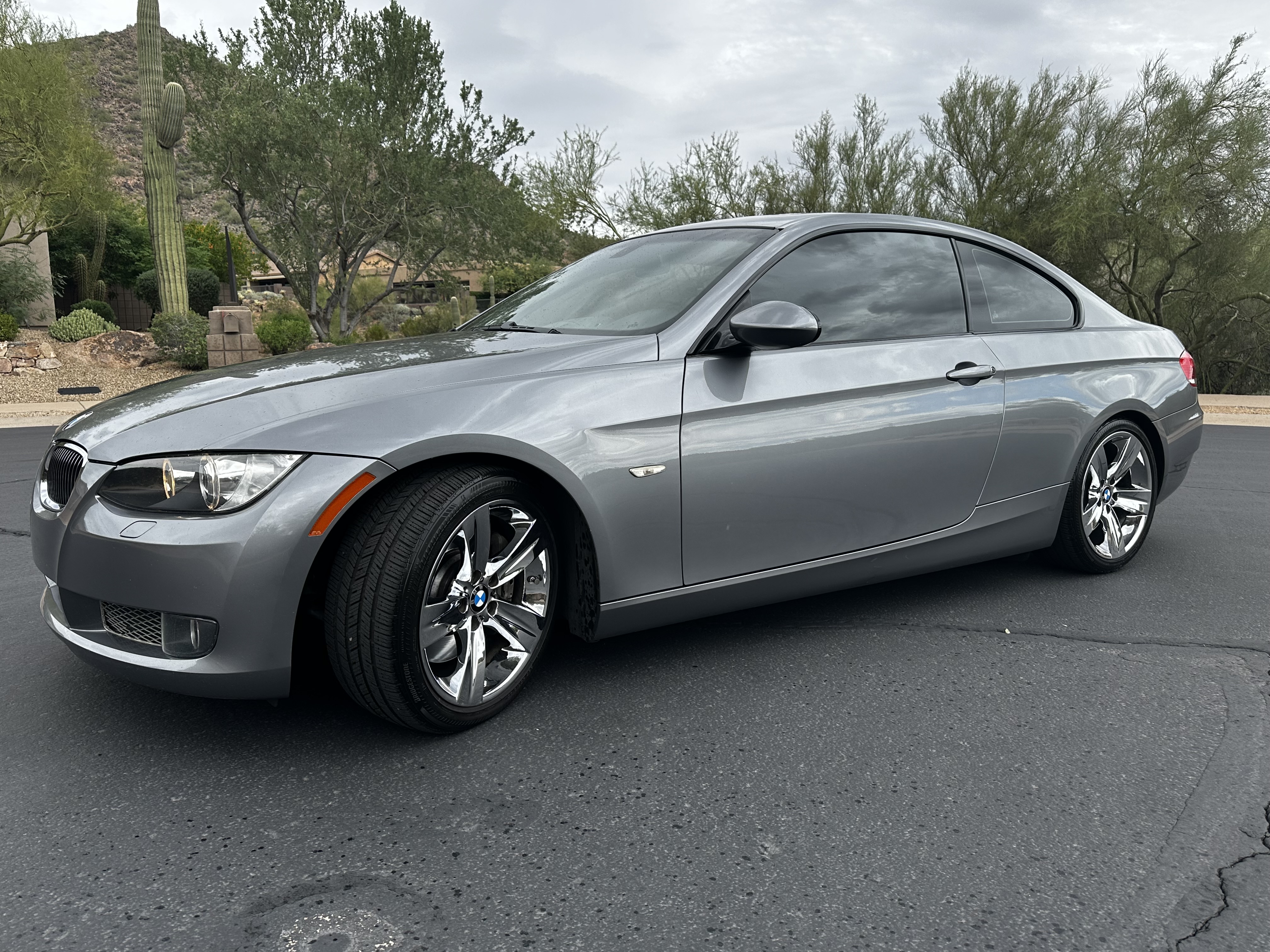 Used 2009 BMW 335i Coupe RWD image 2