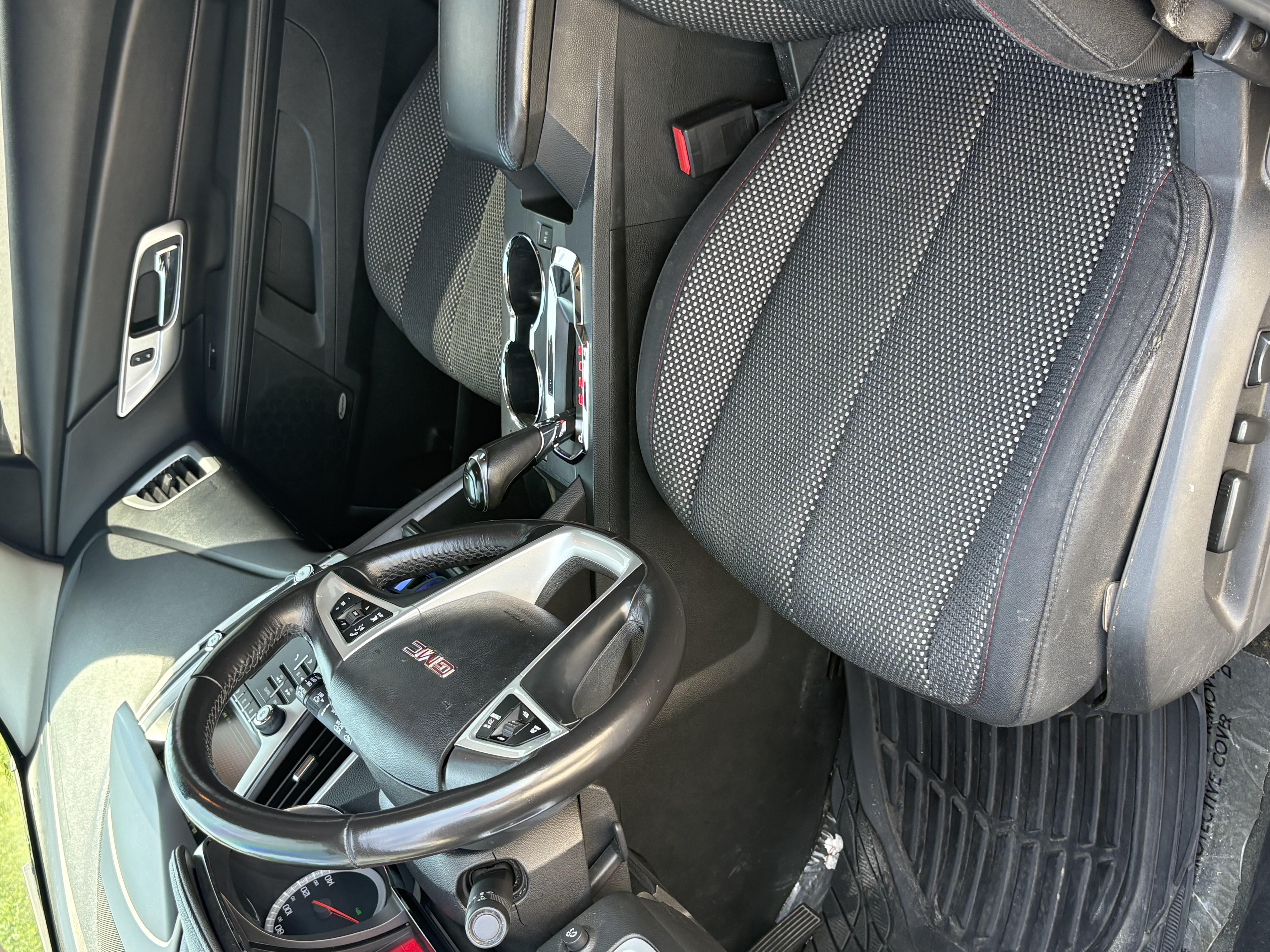 Used 2017 GMC Terrain SLE w/ Convenience Package AWD/4WD image 6
