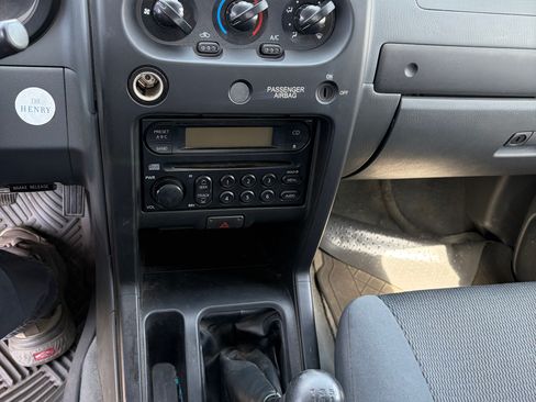 Used 2004 Nissan Frontier XE w/ (VTP) Value Truck Pkg image 8