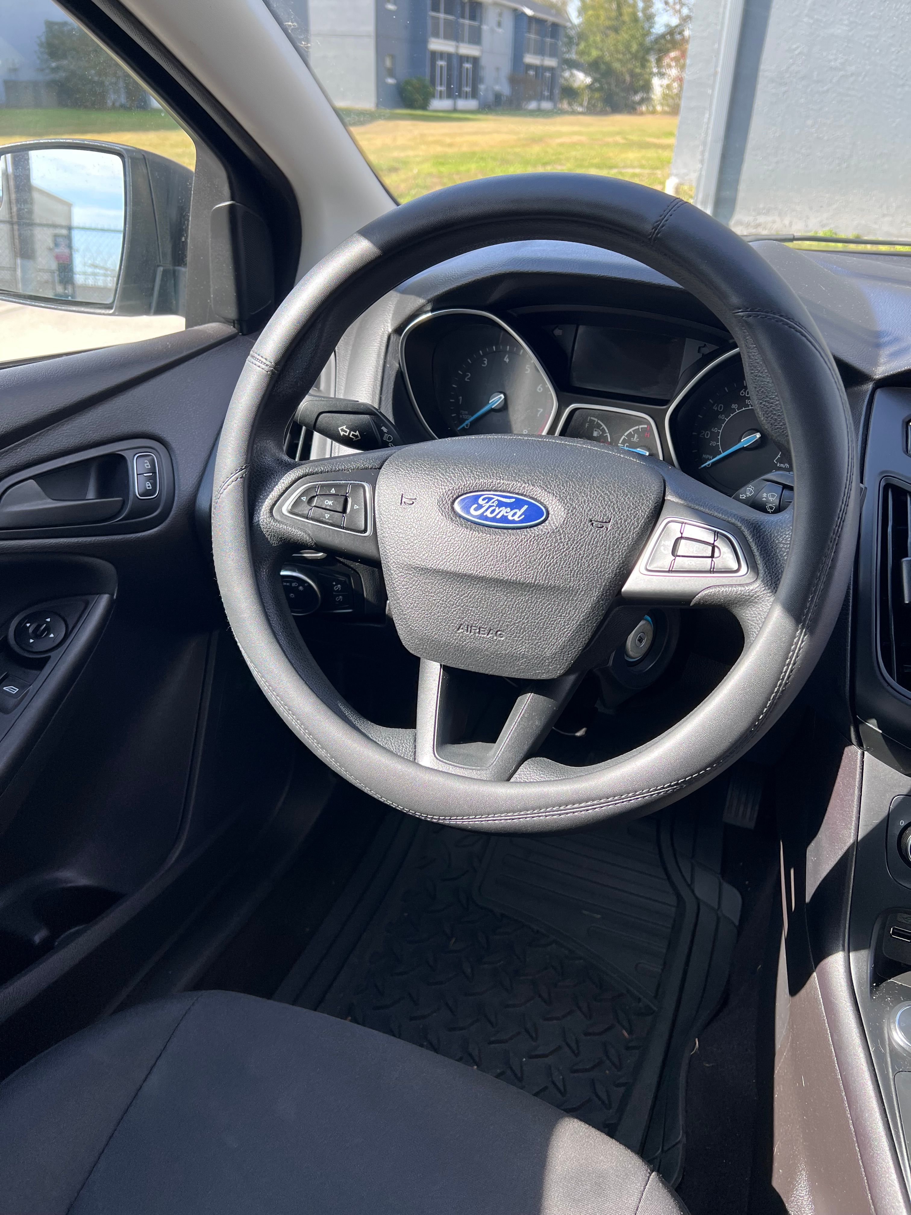 Used 2017 Ford Focus S FWD image 10