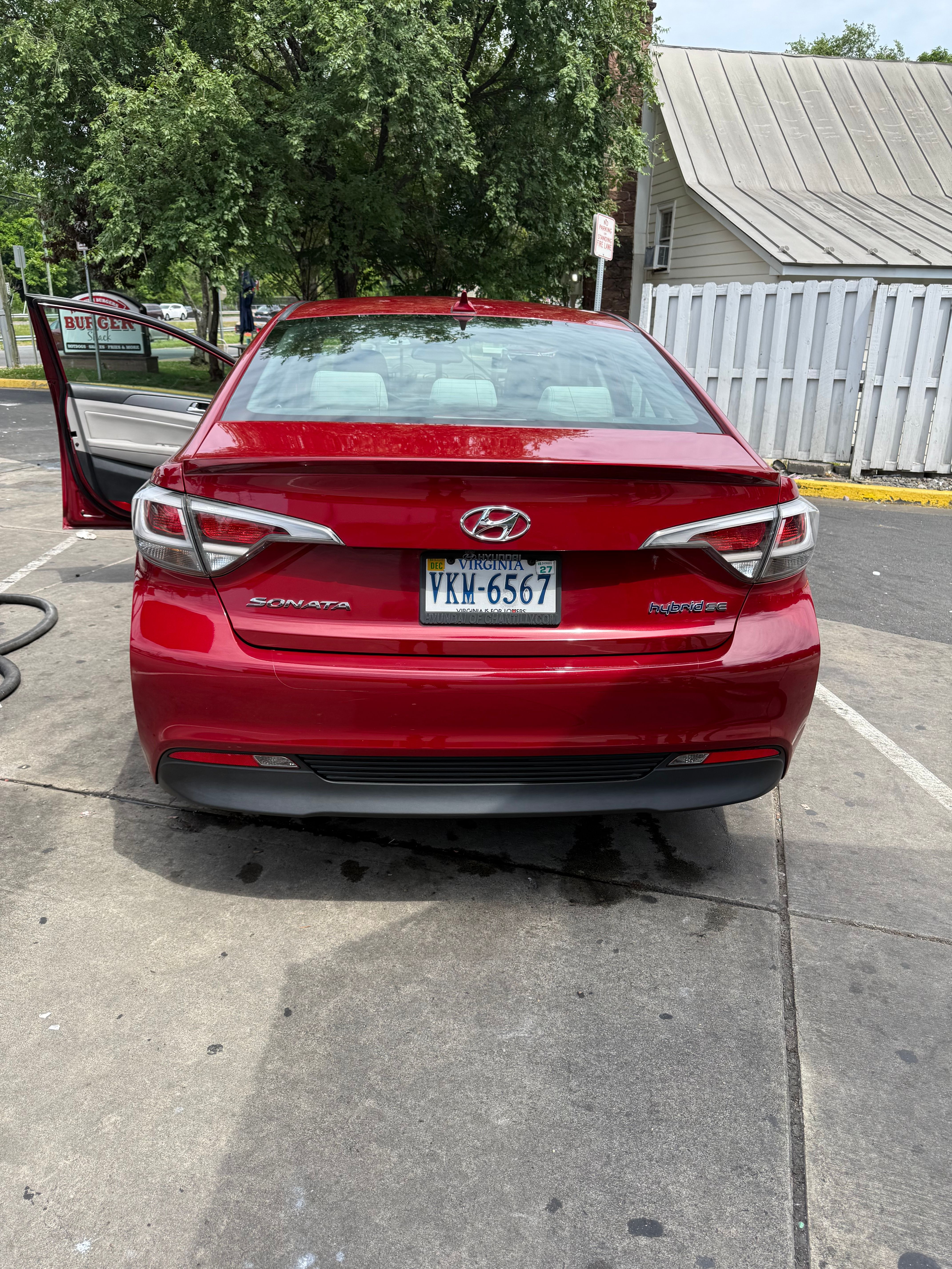 Used 2016 Hyundai Sonata SE FWD image 1