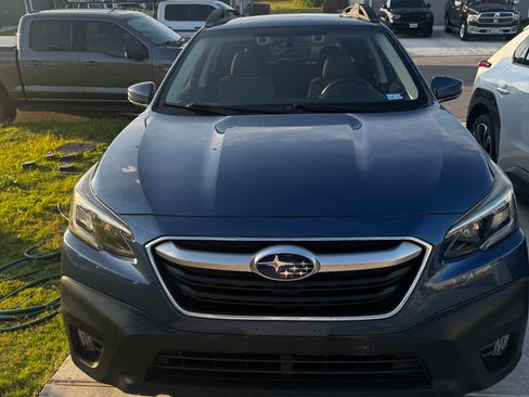 Used 2020 Subaru Outback Premium w/ Popular Package #1 AWD/4WD image 2