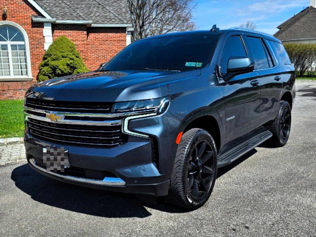 Used 2021 Chevrolet Tahoe LT w/ LT Signature Package AWD/4WD image 2