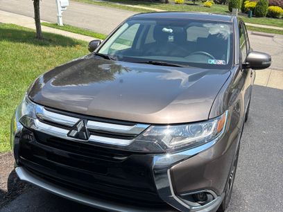 Used 2018 Mitsubishi Outlander SE