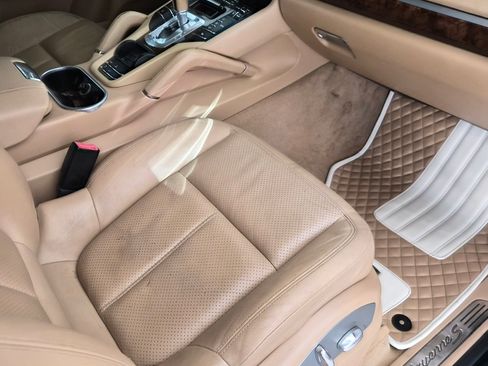 Used 2012 Porsche Cayenne S image 16