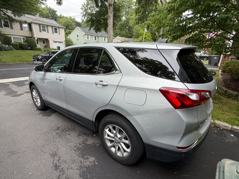 Used 2019 Chevrolet Equinox LT AWD/4WD image 4