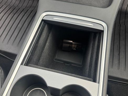 Used 2021 Tesla Model 3 Standard Range Plus RWD image 18