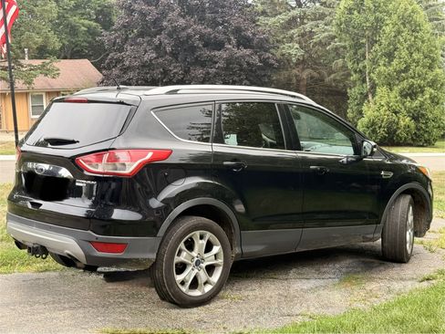 Used 2016 Ford Escape Titanium AWD/4WD image 2