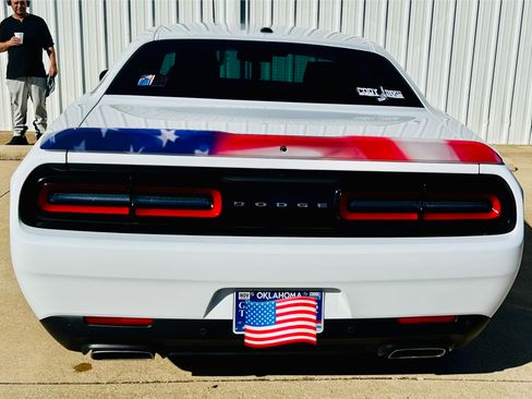 Used 2022 Dodge Challenger R/T image 10