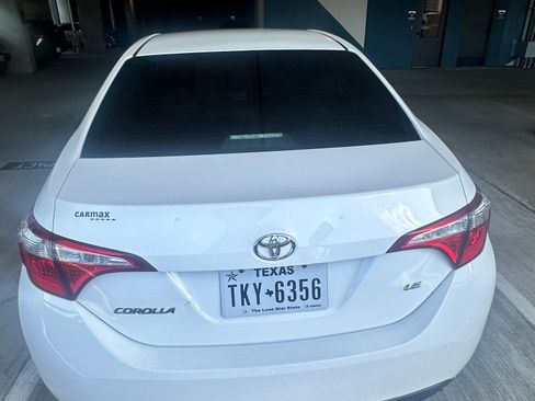 Used 2015 Toyota Corolla LE FWD image 10
