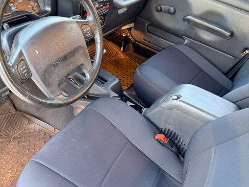 Used 2003 Jeep Wrangler X AWD/4WD image 14
