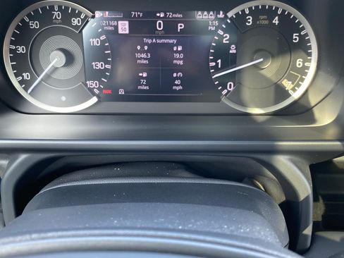 Used 2023 Land Rover Defender 130 X-Dynamic SE image 10