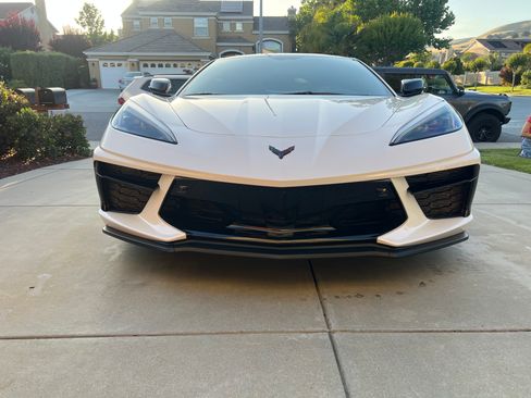 Used 2023 Chevrolet Corvette Stingray Premium Cpe RWD image 2