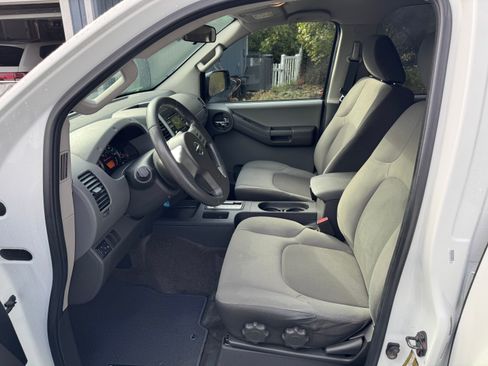 Used 2013 Nissan Xterra S image 8