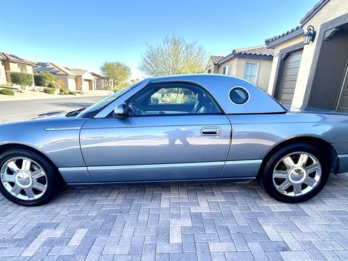 Used 2005 Ford Thunderbird Deluxe image 6