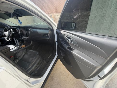 Used 2018 Chevrolet Traverse Premier w/ Redline Edition FWD image 14