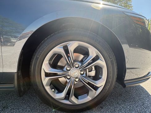 Used 2023 Honda Accord EX image 9
