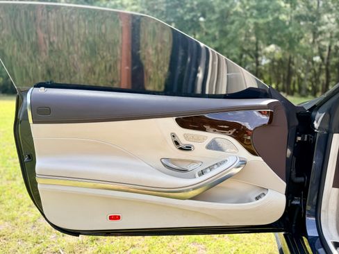 Used 2017 Mercedes-Benz S 550 Cabriolet image 21