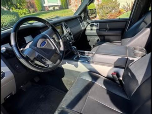 Used 2017 Ford Expedition EL Limited image 6