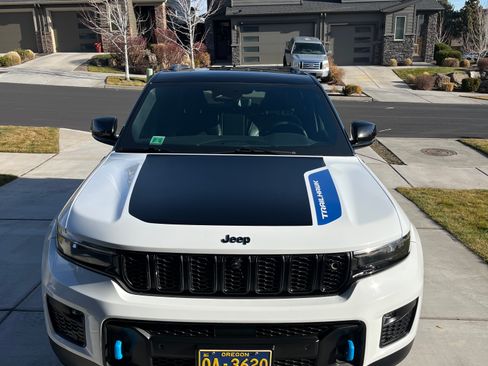 Used 2022 Jeep Grand Cherokee Trailhawk w/ Advanced Protech Group II image 5