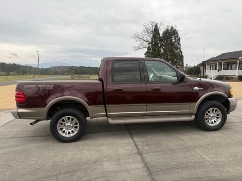 Used 2001 Ford F150 King Ranch image 2