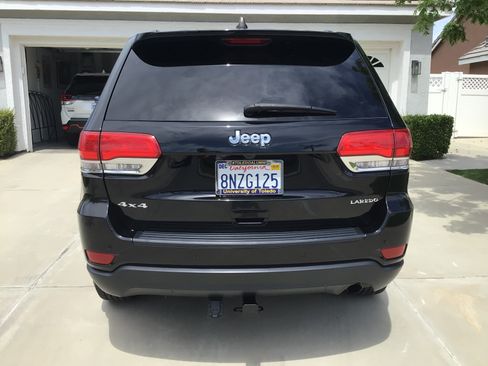 Used 2017 Jeep Grand Cherokee Laredo image 5