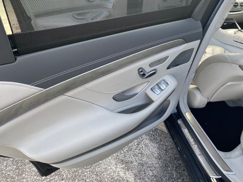 Used 2015 Mercedes-Benz S 550 4MATIC Sedan image 13