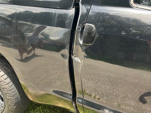 Used 2013 Toyota Tundra 4x4 Double Cab image 4