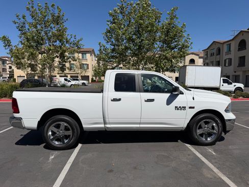 Used 2018 RAM 1500 Big Horn AWD/4WD image 10