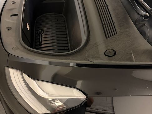 Used 2021 Tesla Model Y Long Range image 9