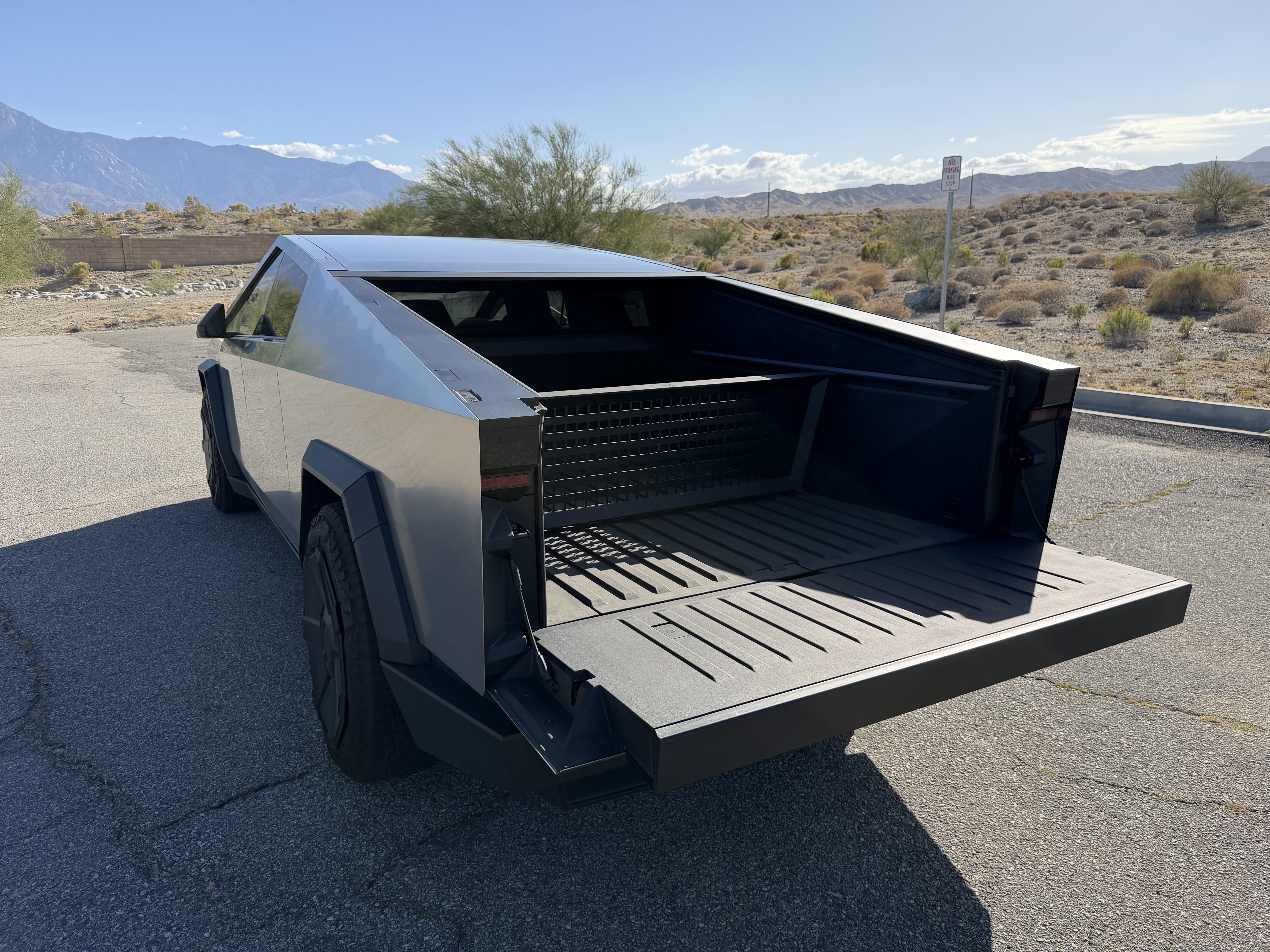 Used 2024 Tesla Cybertruck Cyberbeast AWD/4WD image 8