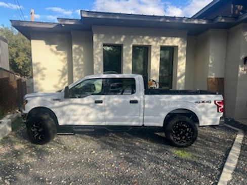 Used 2019 Ford F150 XLT w/ Trailer Tow Package image 16