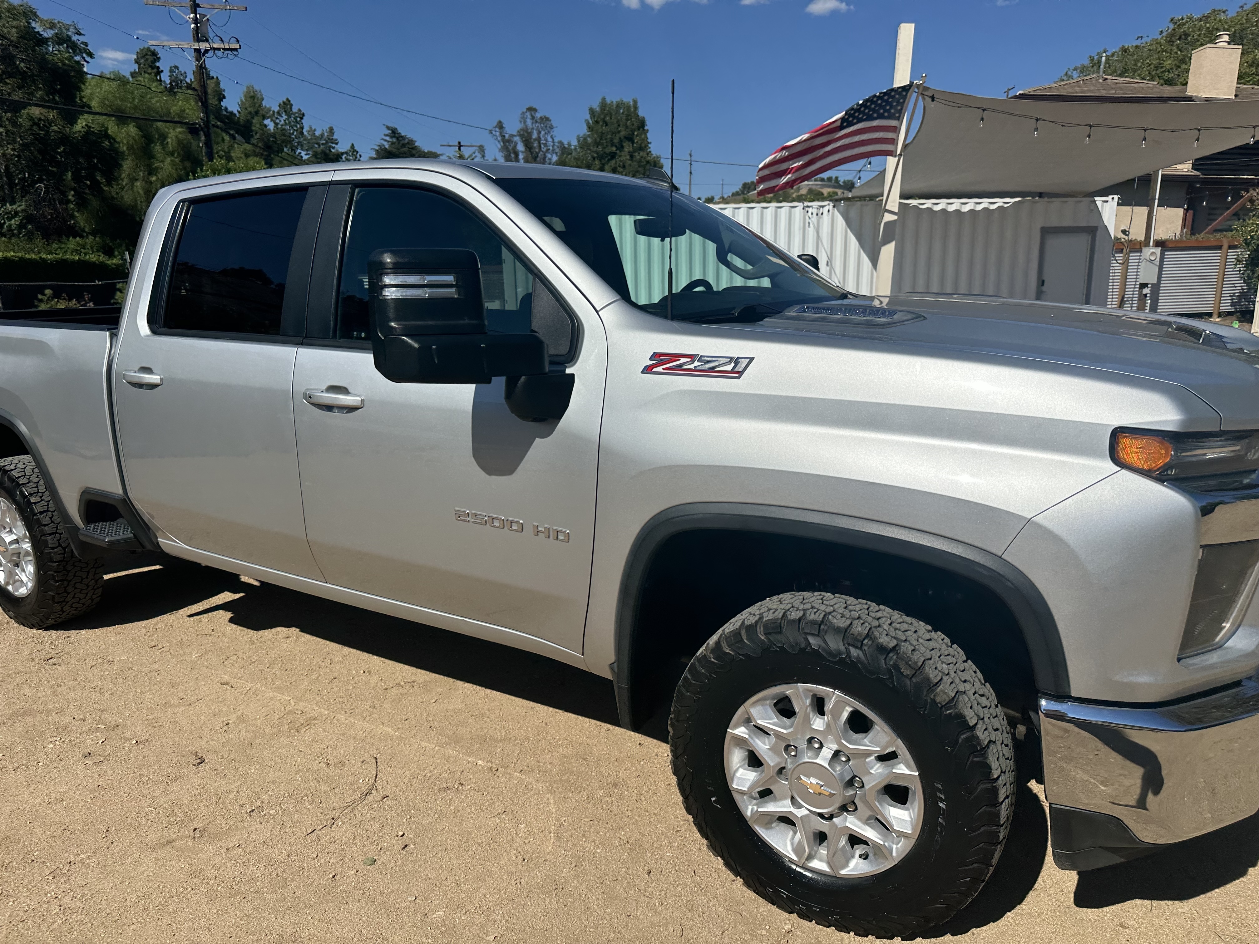 Used 2021 Chevrolet Silverado 2500 LT w/ Convenience Package AWD/4WD image 2