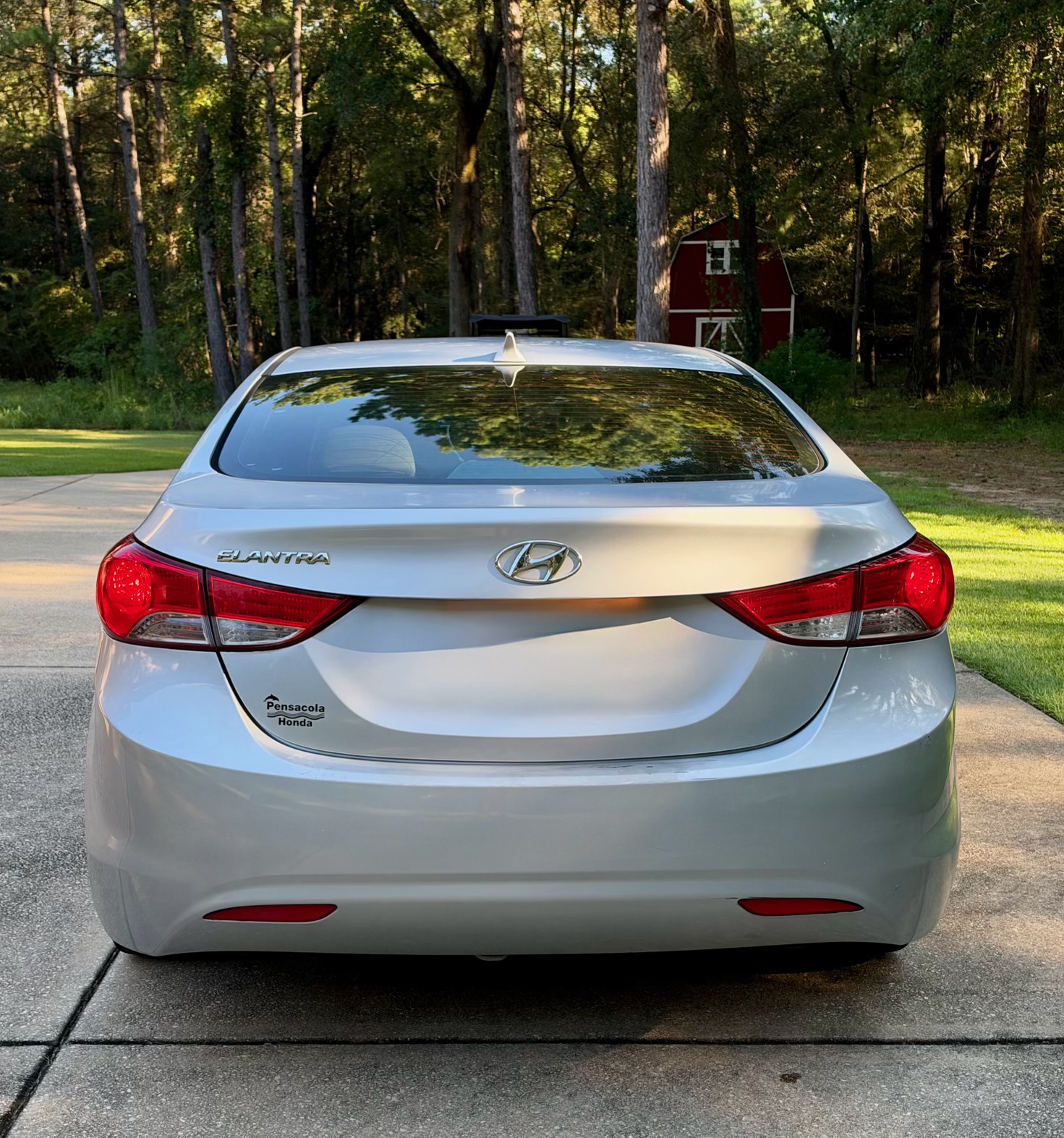 Used 2013 Hyundai Elantra GLS FWD image 4