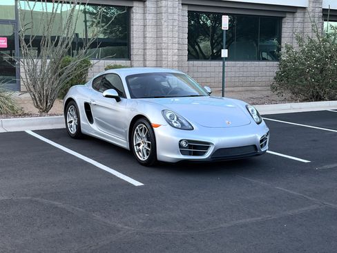 Used 2014 Porsche Cayman RWD image 5