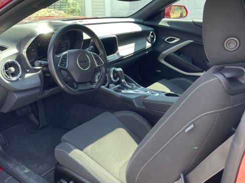 Used 2023 Chevrolet Camaro LT w/ Technology Package RWD image 15