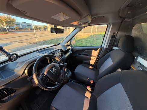 Used 2016 RAM ProMaster City Tradesman w/ Rear Back-up Camera Group image 13