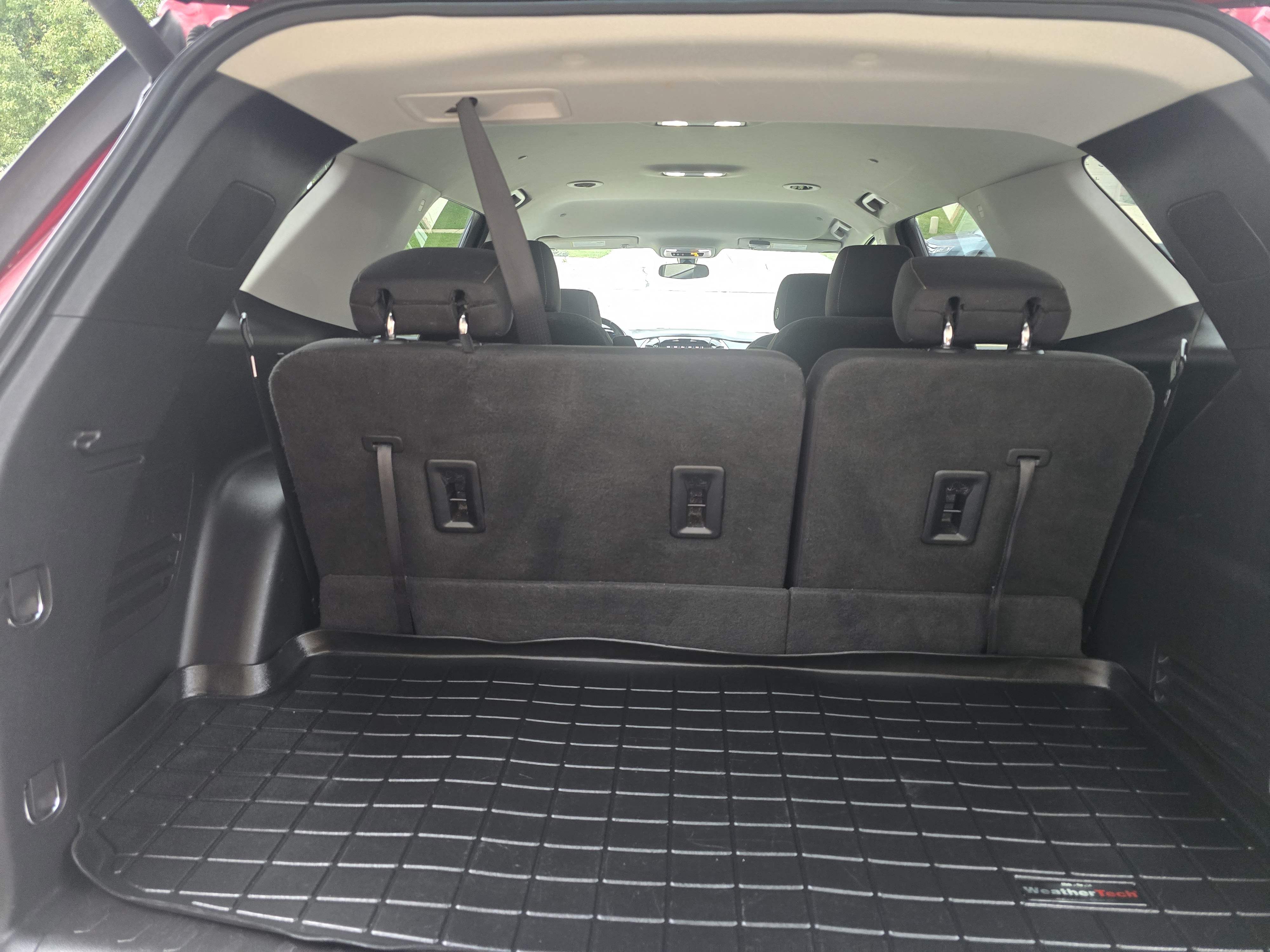 Used 2020 Chevrolet Traverse LT FWD image 25