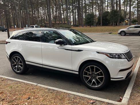 Used 2023 Land Rover Range Rover Velar S image 31