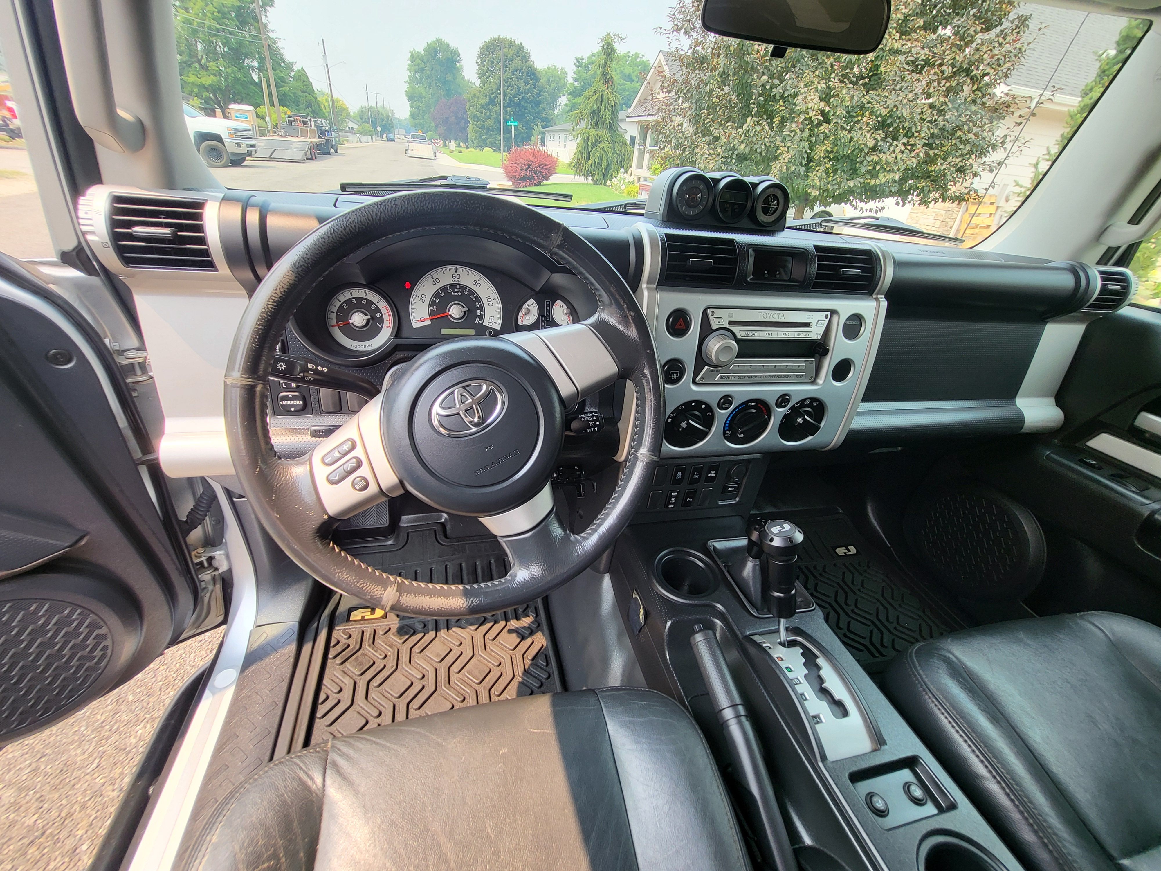 Used 2008 Toyota FJ Cruiser 4WD image 12