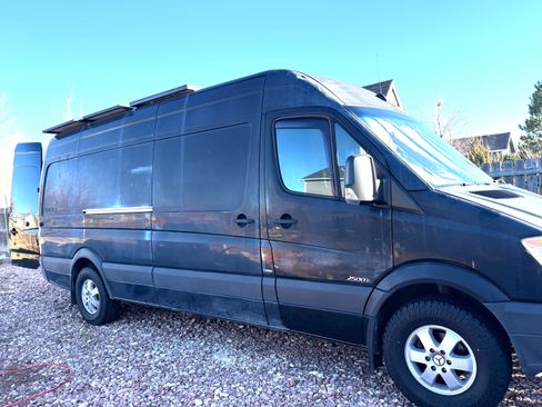 Used 2013 Mercedes-Benz Sprinter 2500 image 1
