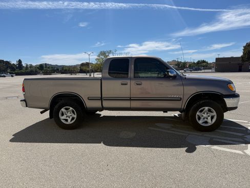 Used 2002 Toyota Tundra SR5 image 5